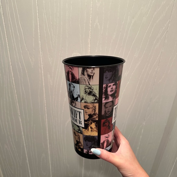 Taylor Swift Cup - Picture 2 of 6